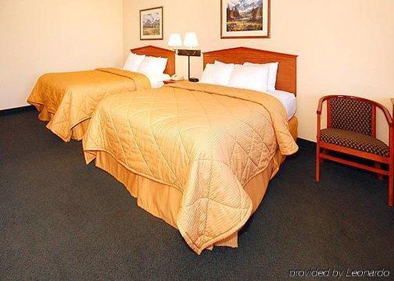 Comfort Inn & Suites Tualatin - Lake Oswego South Room photo